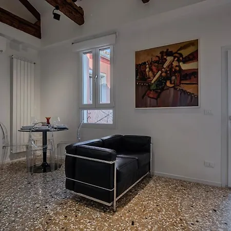Private Terrace & Canal View Rialto
